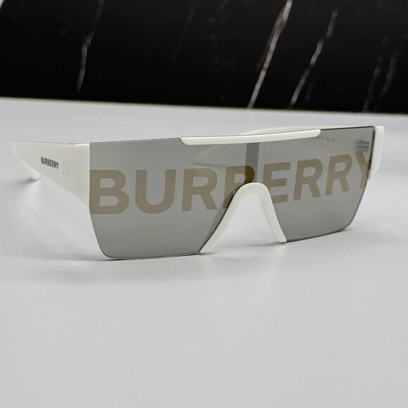 NEW BURBERRY WHITE UNISEX SHIELD SUNGLASSES BURBERRY - Picture 5 of 12